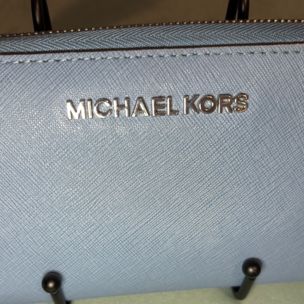 Michael Kors Jet Set Travel Zip Around Continental Wallet Pale Blue Saffiano - Picture 2 of 8